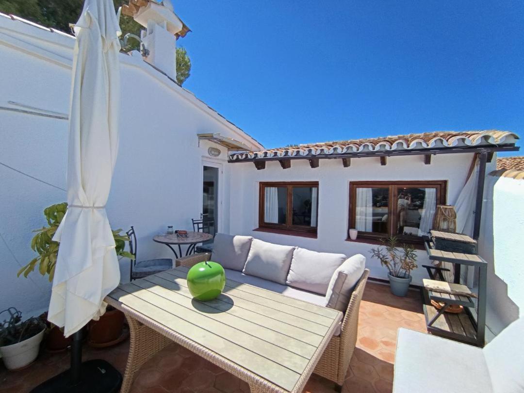 テウラーダAtico-Penthouse En Moraira Con Vistas Al Marアパートメント エクステリア 写真